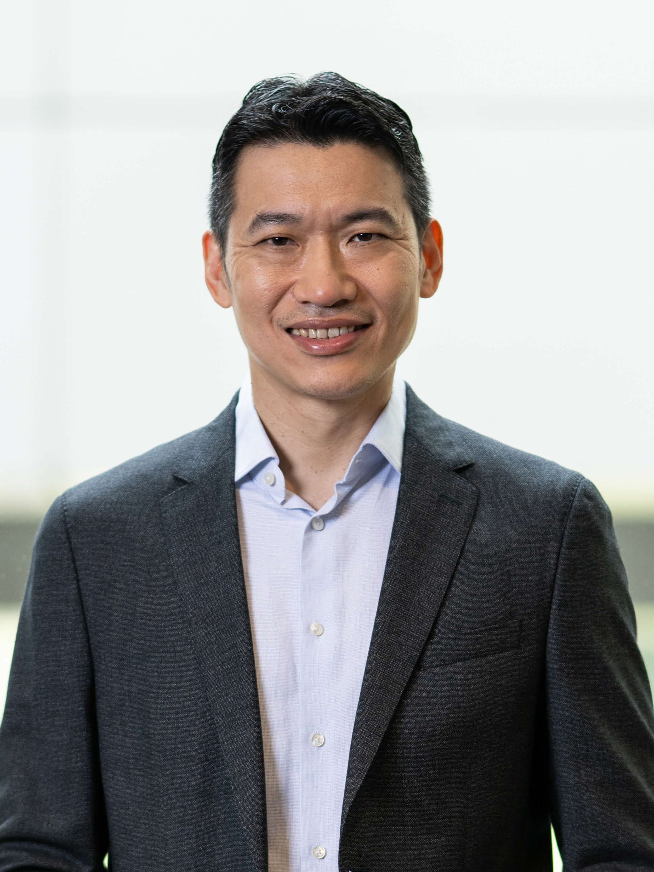 Portrait of Mr David NEO, Minister for Culture, Community and Youth and Second Minister for Education